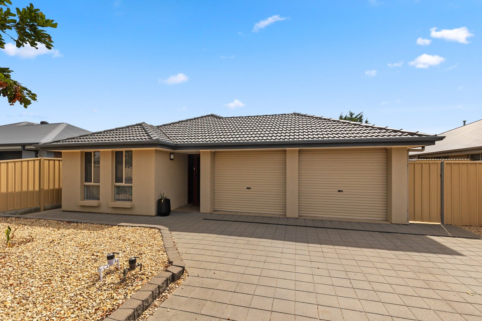 4 bedrooms House in 17 Flagpole Road SEAFORD MEADOWS SA, 5169