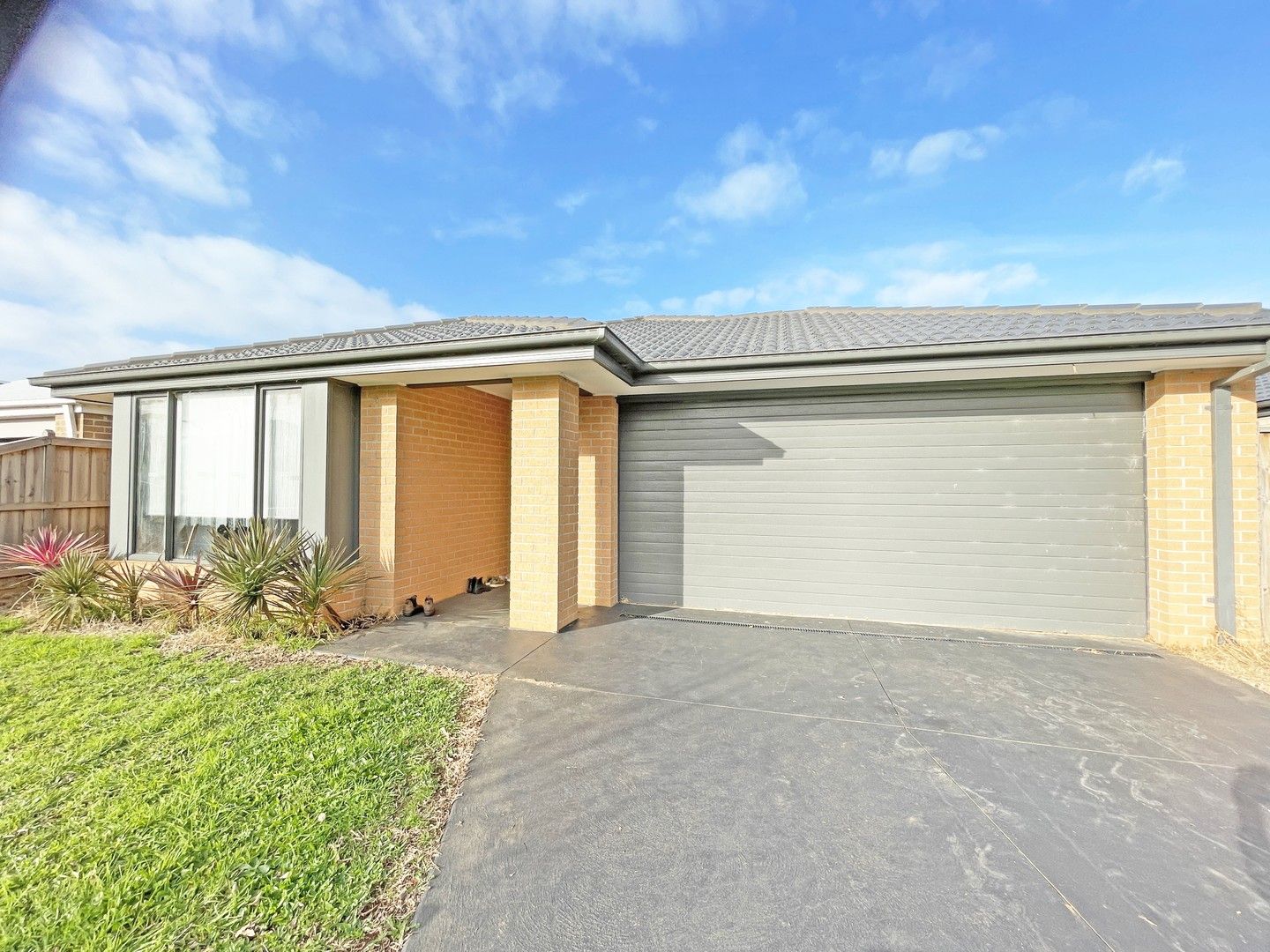 3 bedrooms House in 25 Streeton Drive WARRAGUL VIC, 3820