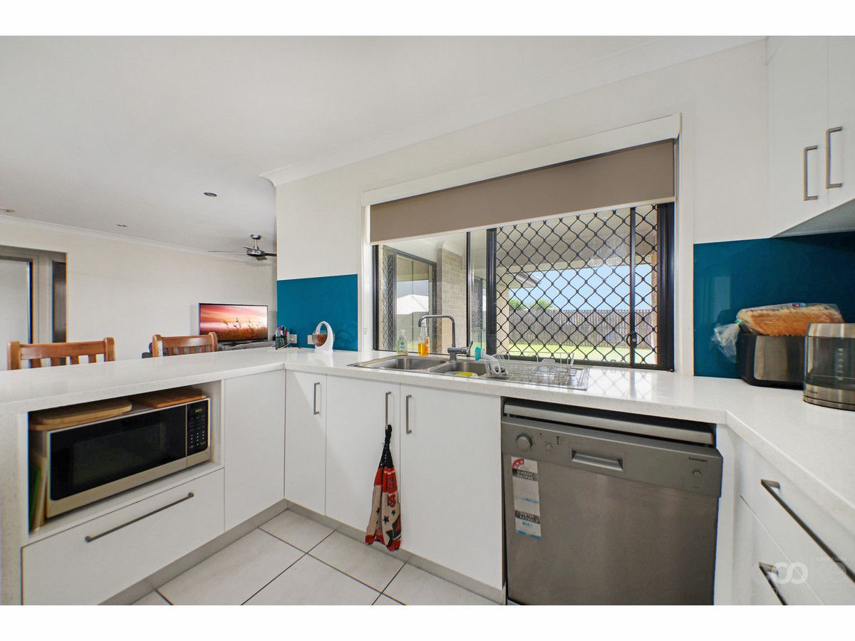 5 Bronco Crescent, Gracemere QLD 4702, Image 1