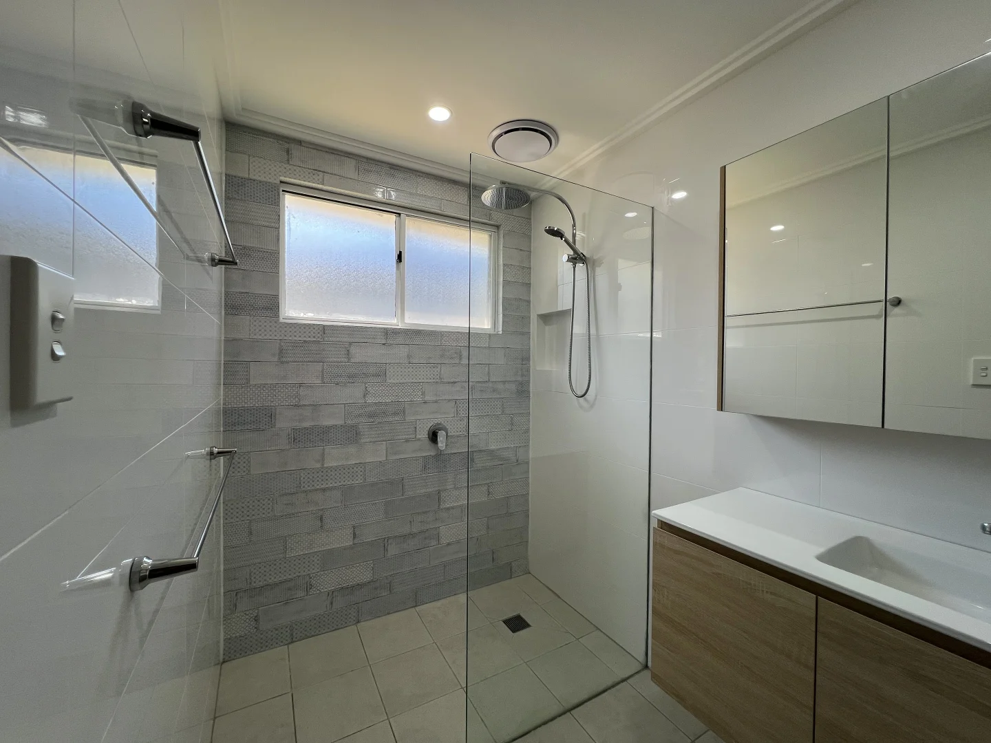 Additional image 11 of 2 Kerrylouise Avenue, Noraville NSW 2263