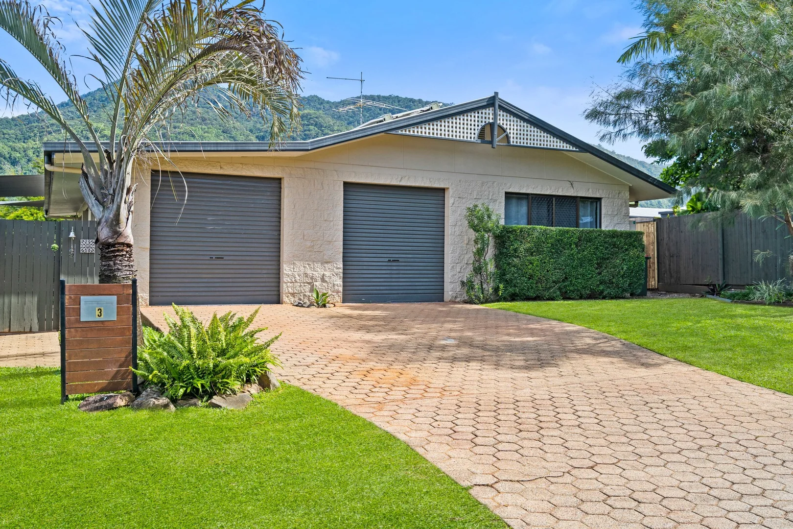 Additional image 3 of 3 Amarina Close, Caravonica QLD 4878