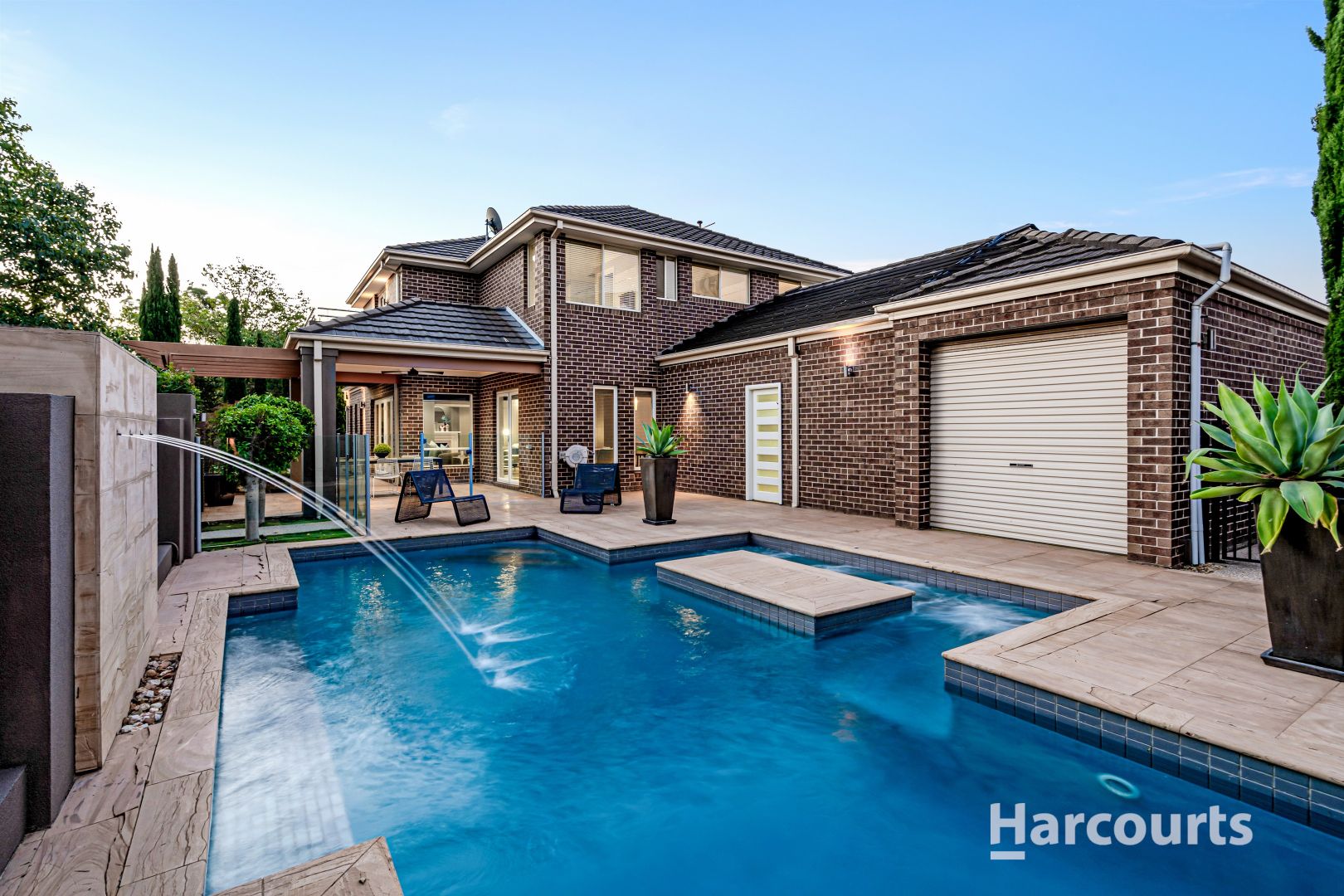 13 The Close, Caroline Springs VIC 3023, Image 2