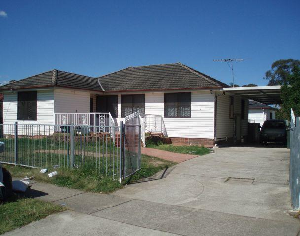 6 Insignia Street, Sadleir NSW 2168