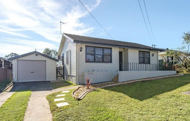 23 Simpson Avenue, Casula NSW 2170