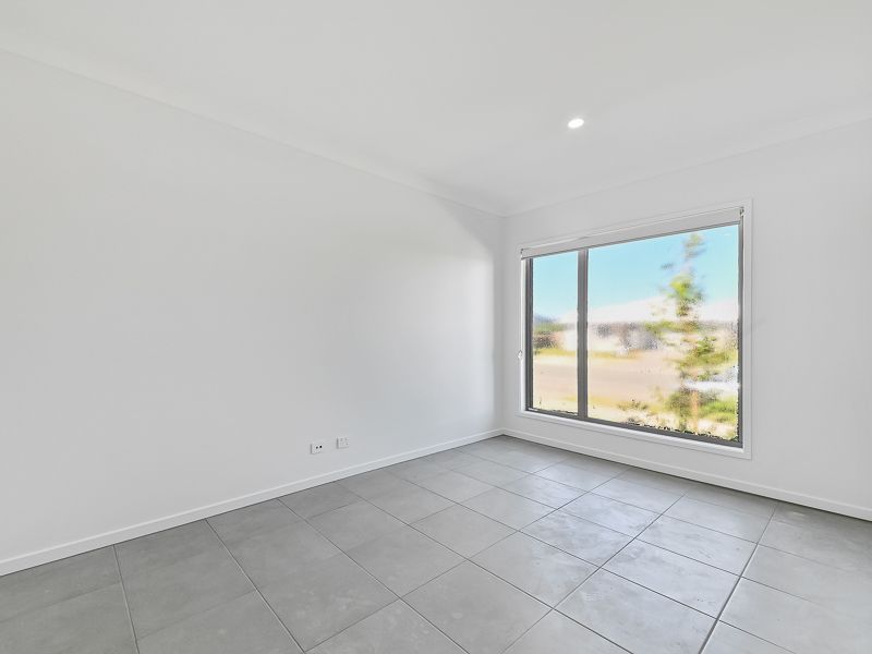 102 Lakeview Prom, Newport QLD 4020, Image 1