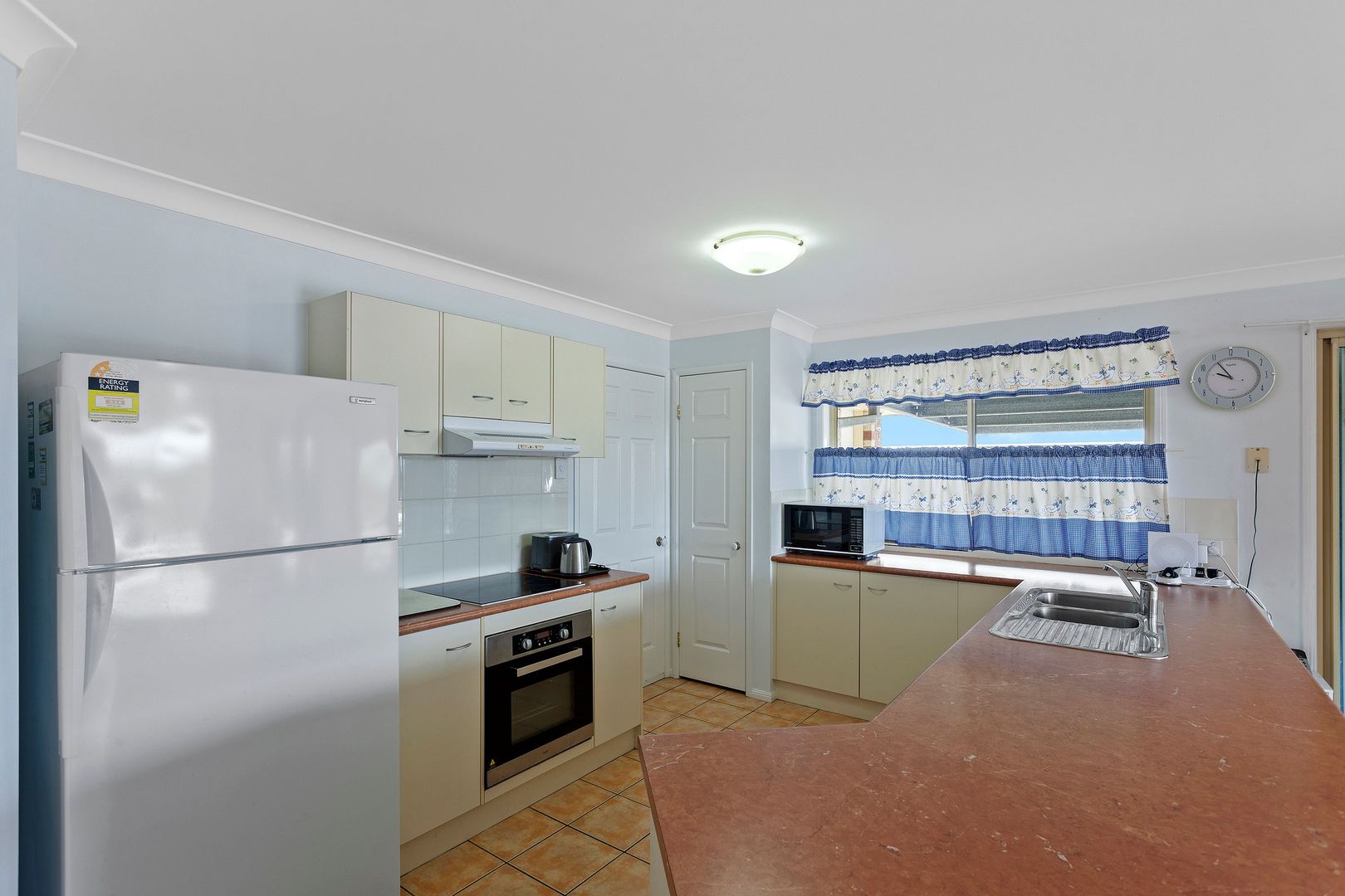 38 Parklea Drive, Placid Hills QLD 4343, Image 2