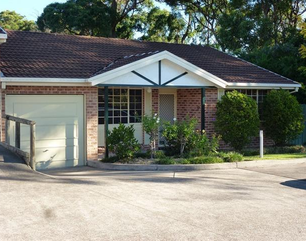 17/2 Bancks Avenue, Cardiff South NSW 2285