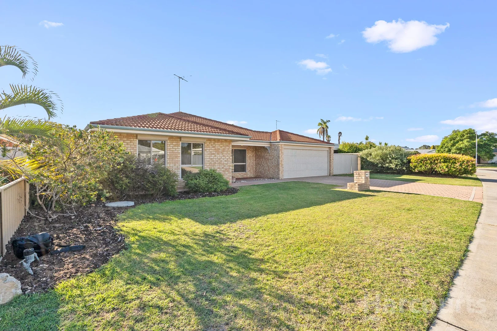 Additional image 3 of 2 Canterbury Terrace, Meadow Springs WA 6210