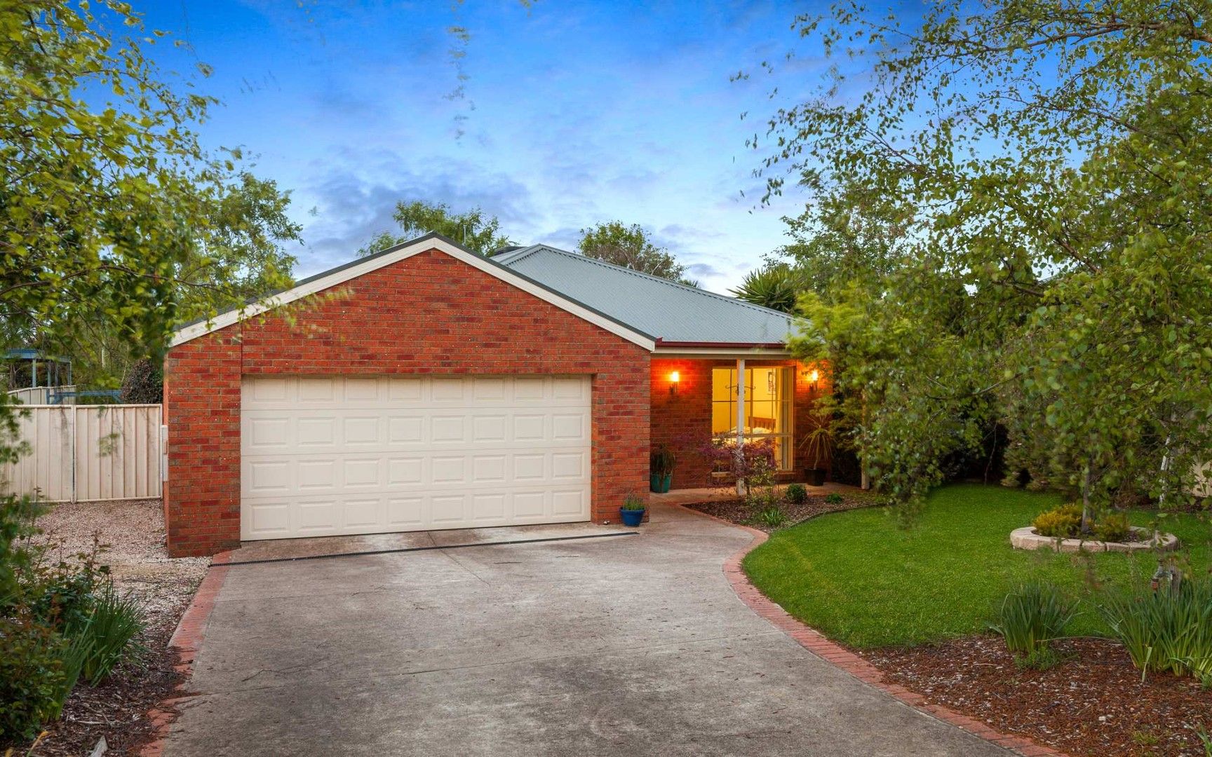 4 bedrooms House in 3 Willowmavin Court KILMORE VIC, 3764