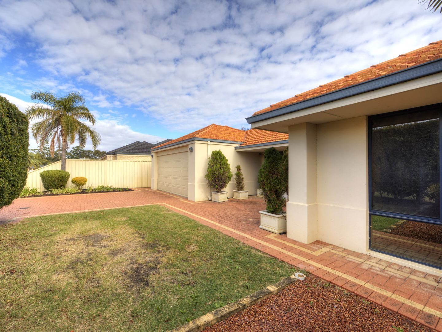 2 Carbine Drive, Wattle Grove WA 6107, Image 1