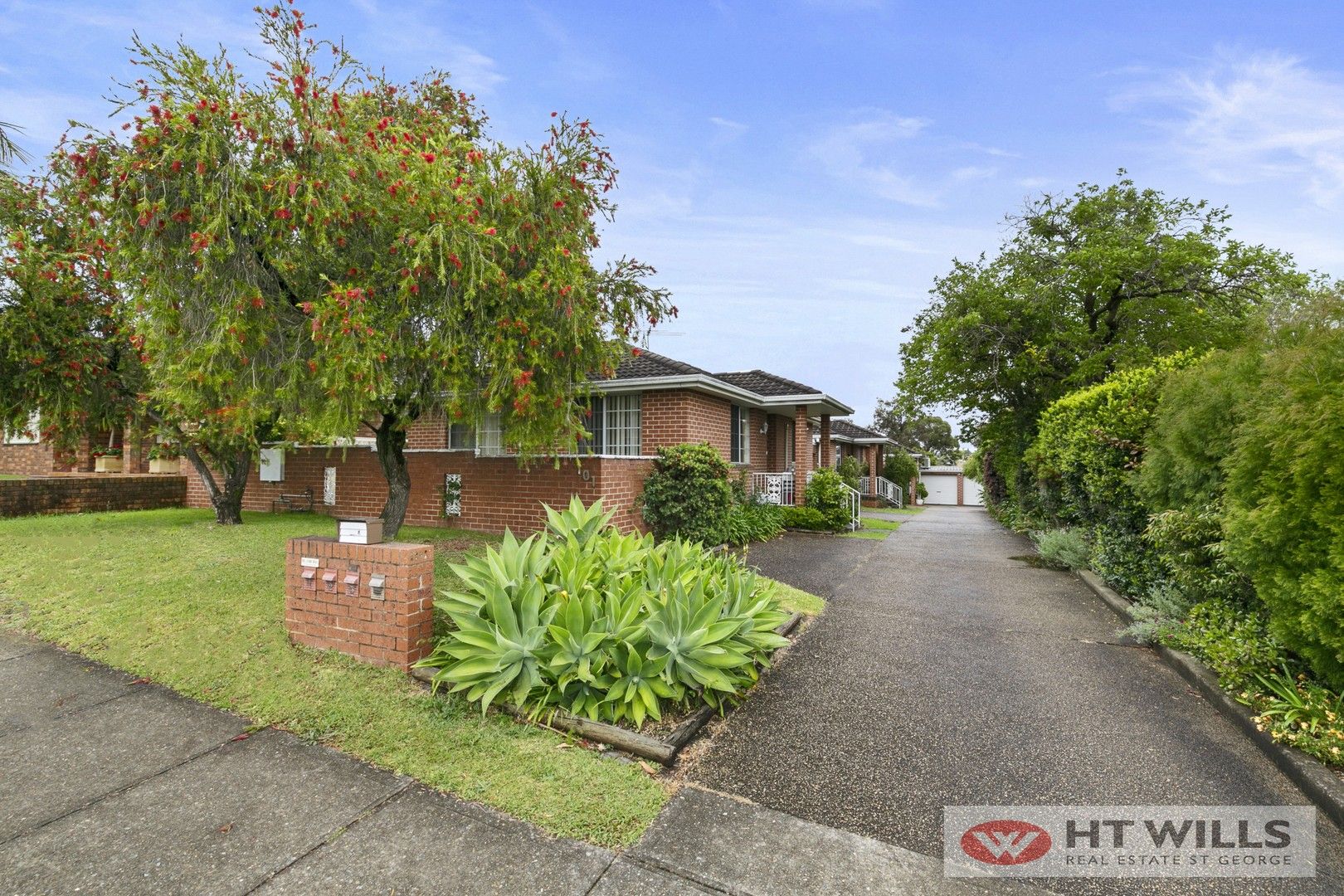 2/101 Gloucester Road, Hurstville NSW 2220, Image 0