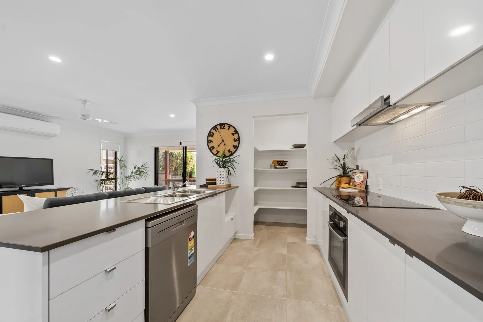 Additional image 3 of 33 Tejo Street, Holmview QLD 4207