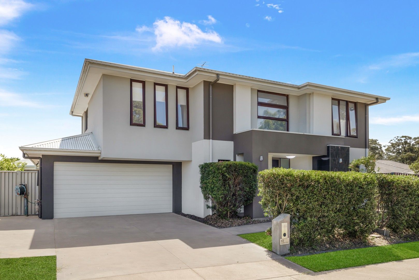 5 bedrooms House in 1/2 Caulfield Road CLAREMONT MEADOWS NSW, 2747