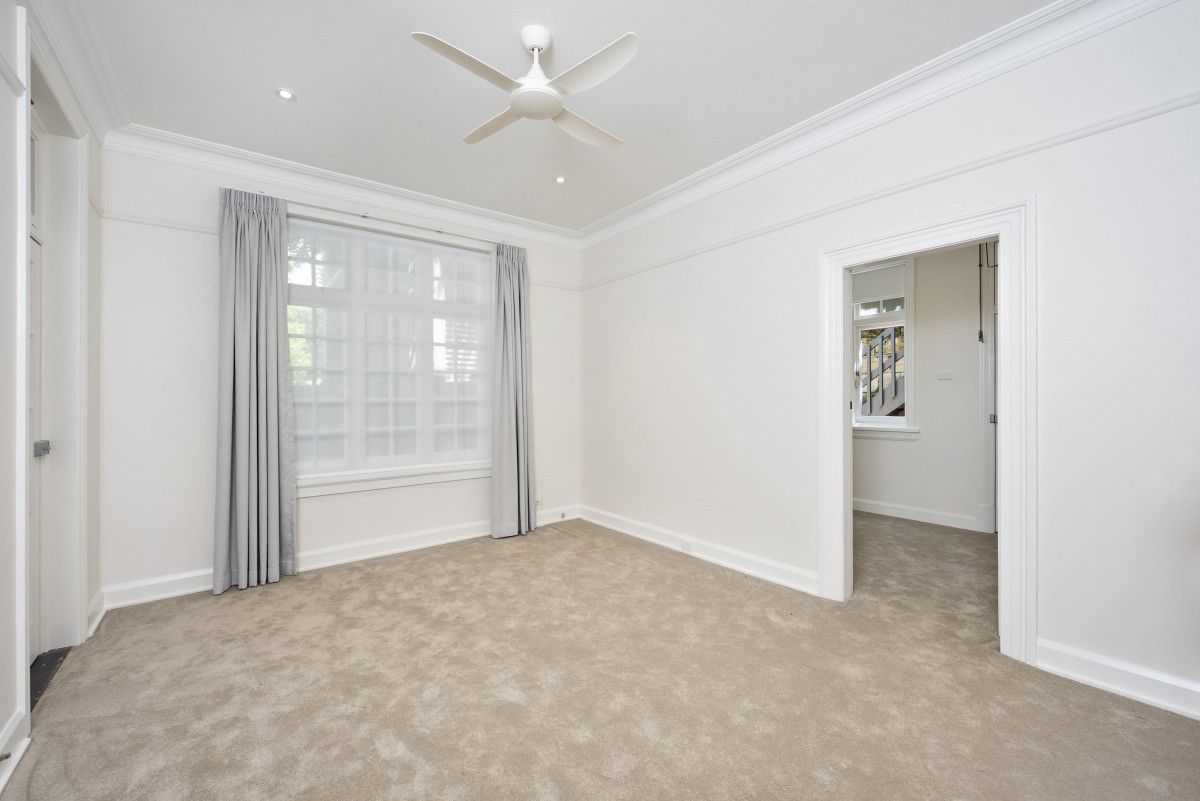 1/15 East Crescent Street, Mcmahons Point NSW 2060, Image 2
