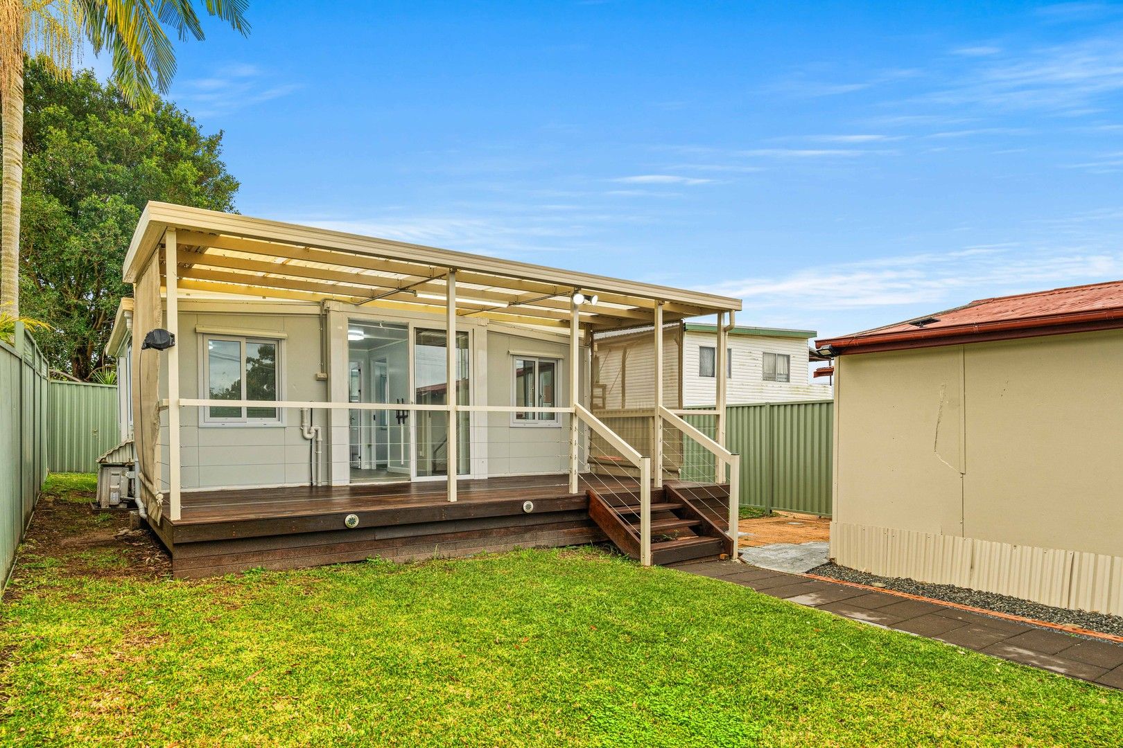 2 bedrooms House in 33A Quinalup Street GWANDALAN NSW, 2259