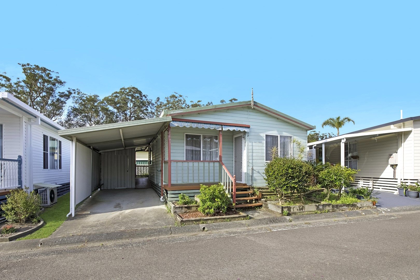 42 First Avenue, Green Point NSW 2251, Image 0