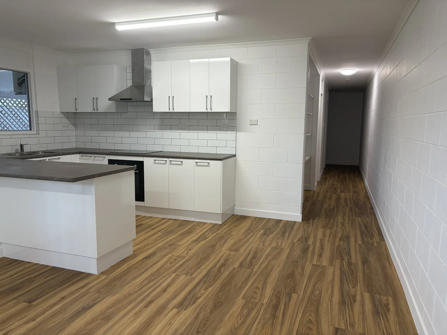 Additional image 5 of 2/107 Upper Richardson Street, Whitfield QLD 4870