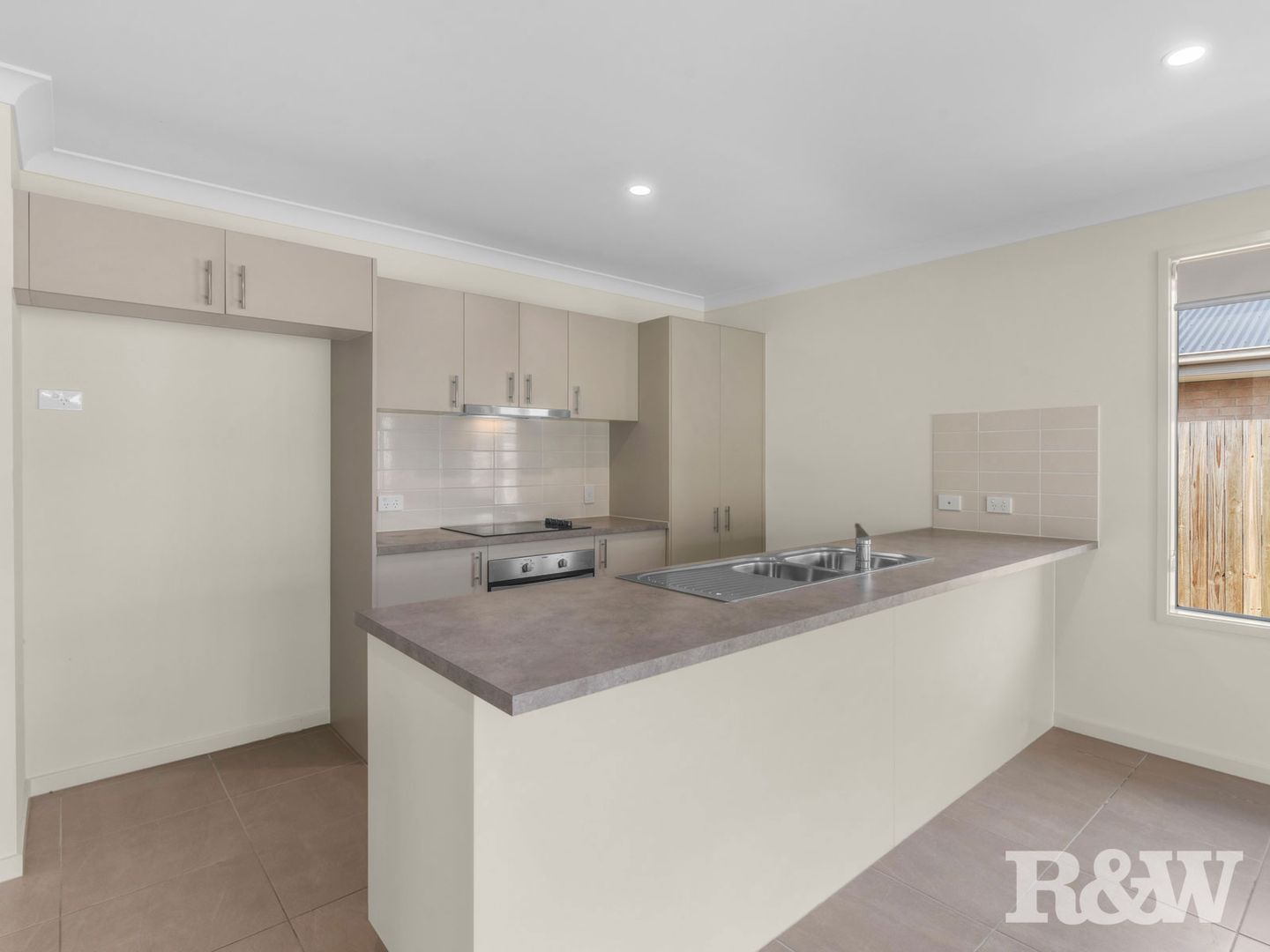 156 Bush Tucker Road, Berrinba QLD 4117, Image 2