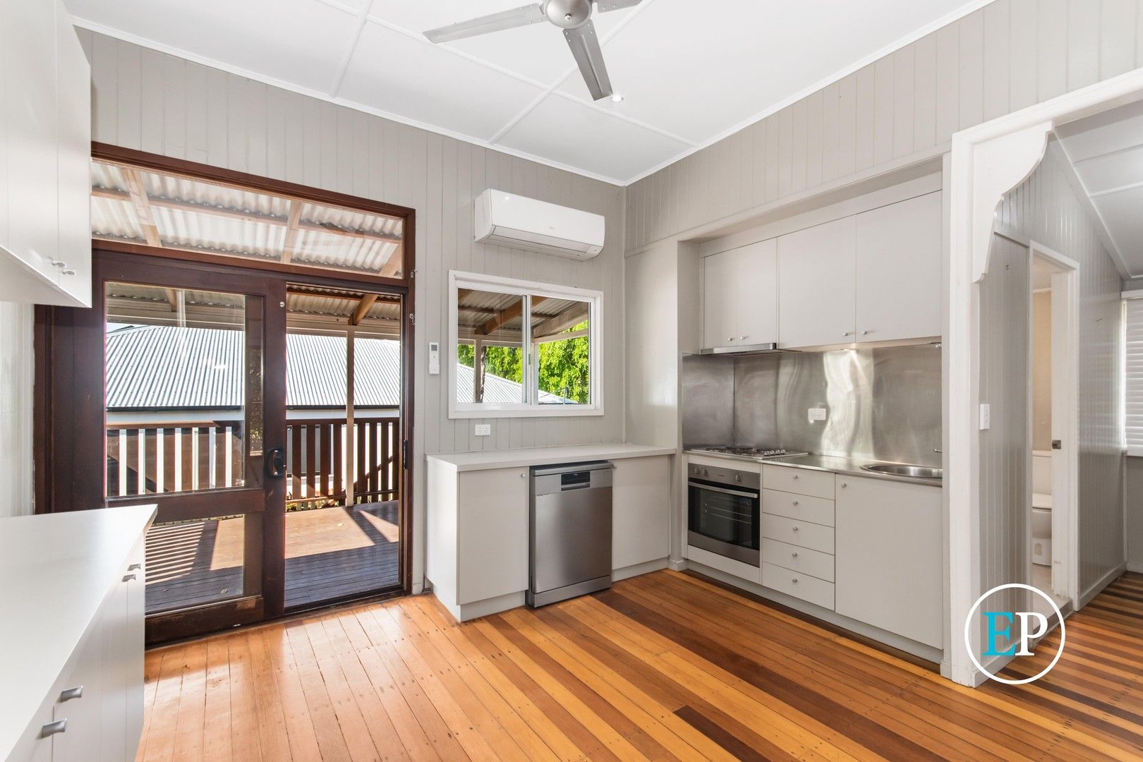 39 Hughes Street, Hermit Park QLD 4812, Image 0