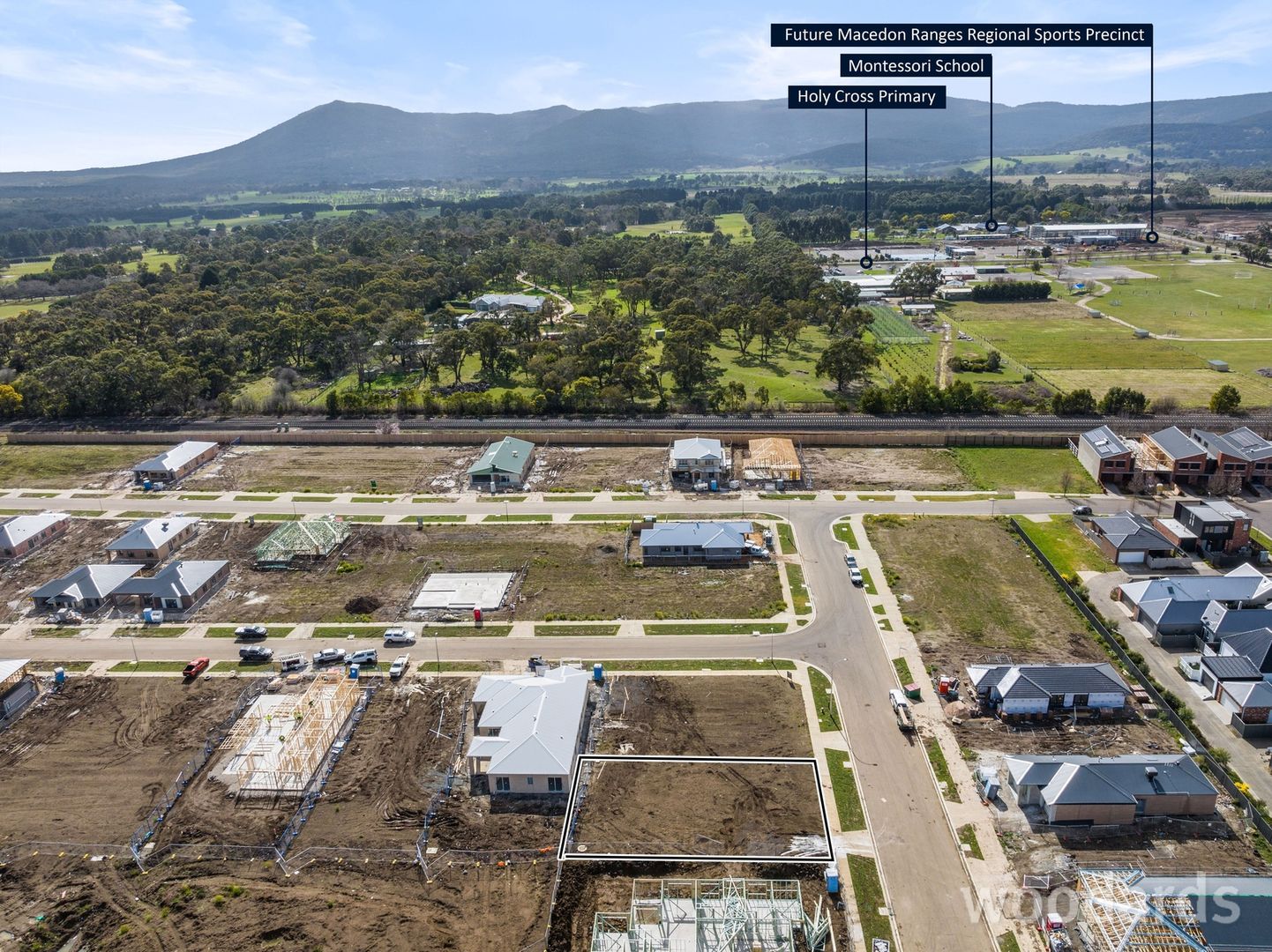 29 Crossmount Drive, New Gisborne VIC 3438 Domain