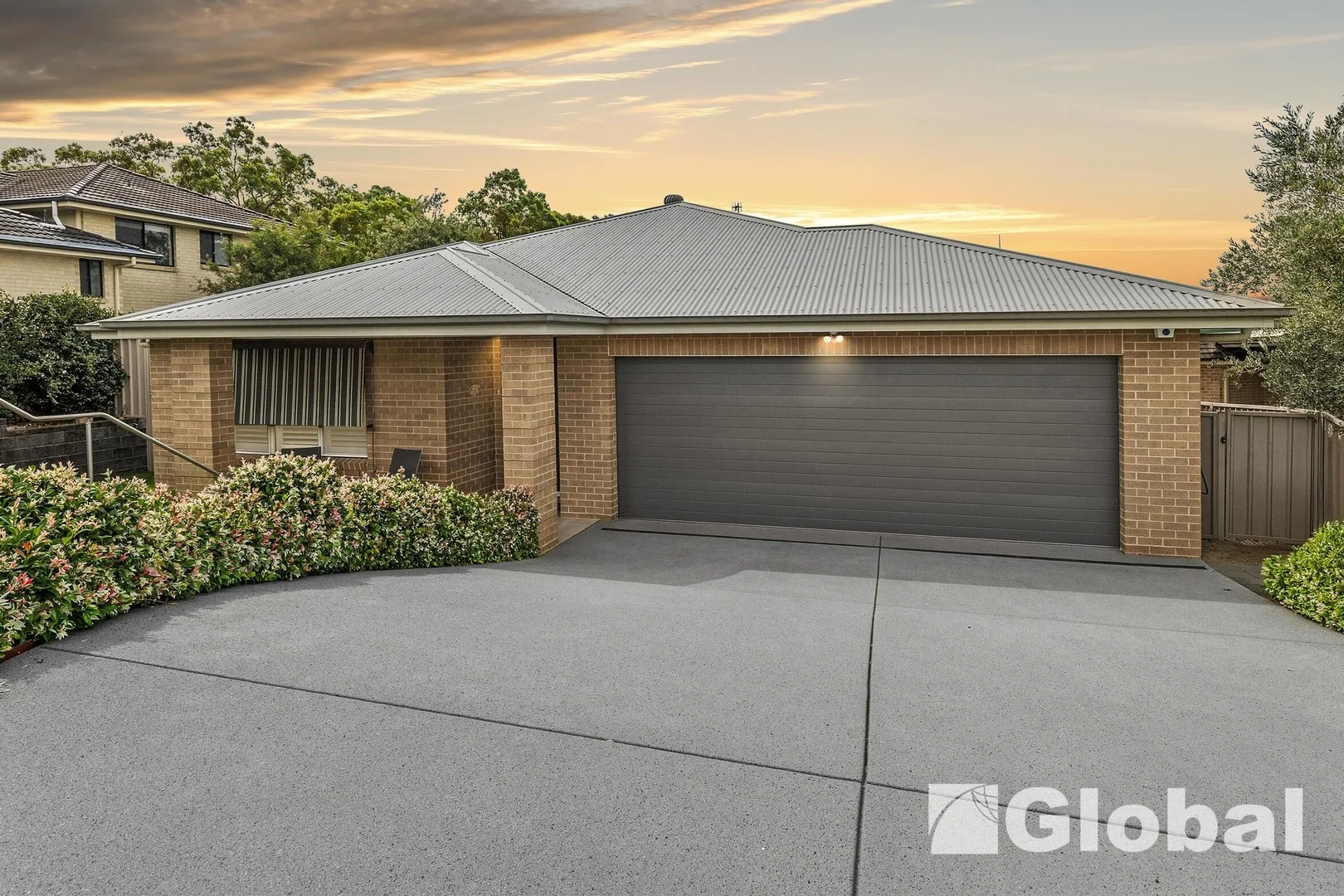 8 Maximillian Drive, Floraville NSW 2280