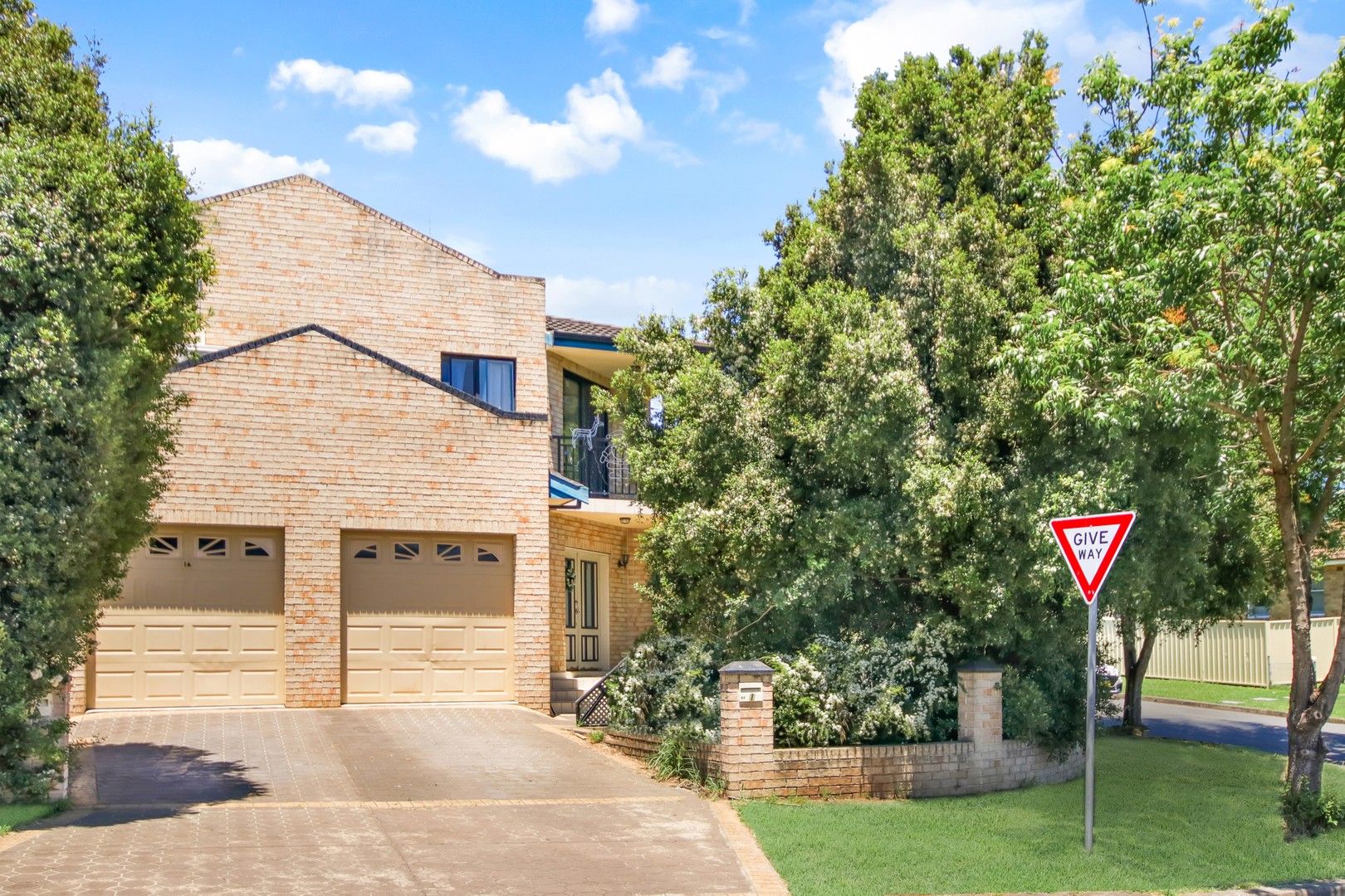 3 bedrooms Semi-Detached in 1 Brewer Crescent SOUTH WENTWORTHVILLE NSW, 2145