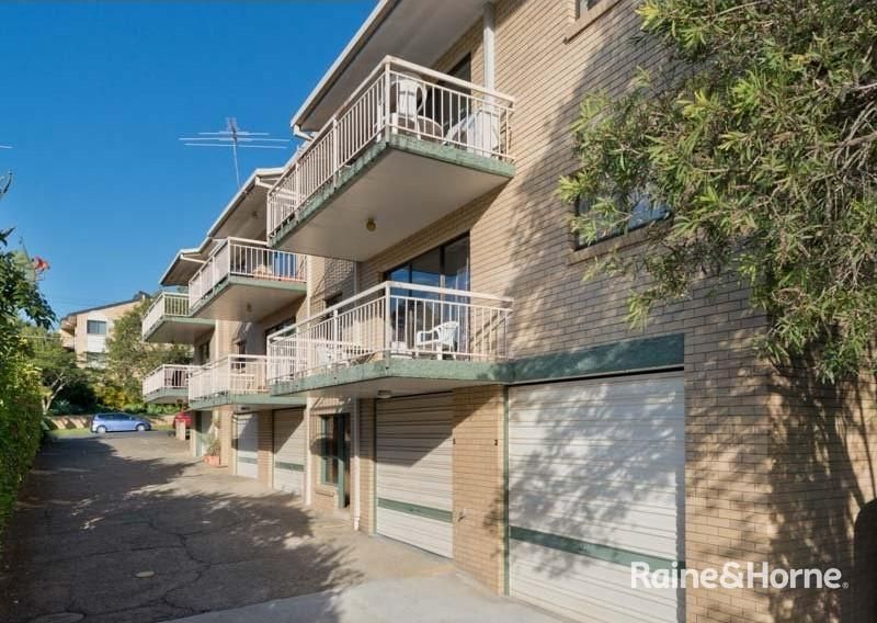 2 bedrooms Apartment / Unit / Flat in 3/37 Mitre Street ST LUCIA QLD, 4067