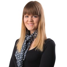 Olivia Atkinson, Sales representative