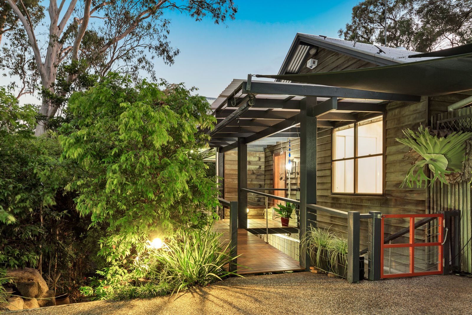 5 bedrooms House in 40 Finney Road INDOOROOPILLY QLD, 4068