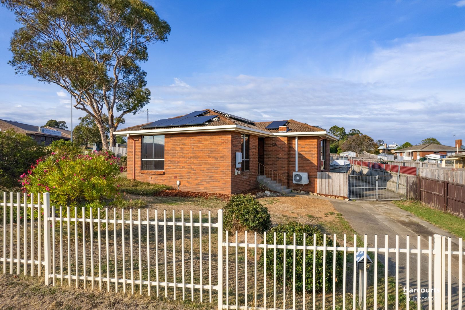 14 Waratah Road, Rocherlea TAS 7248, Image 2