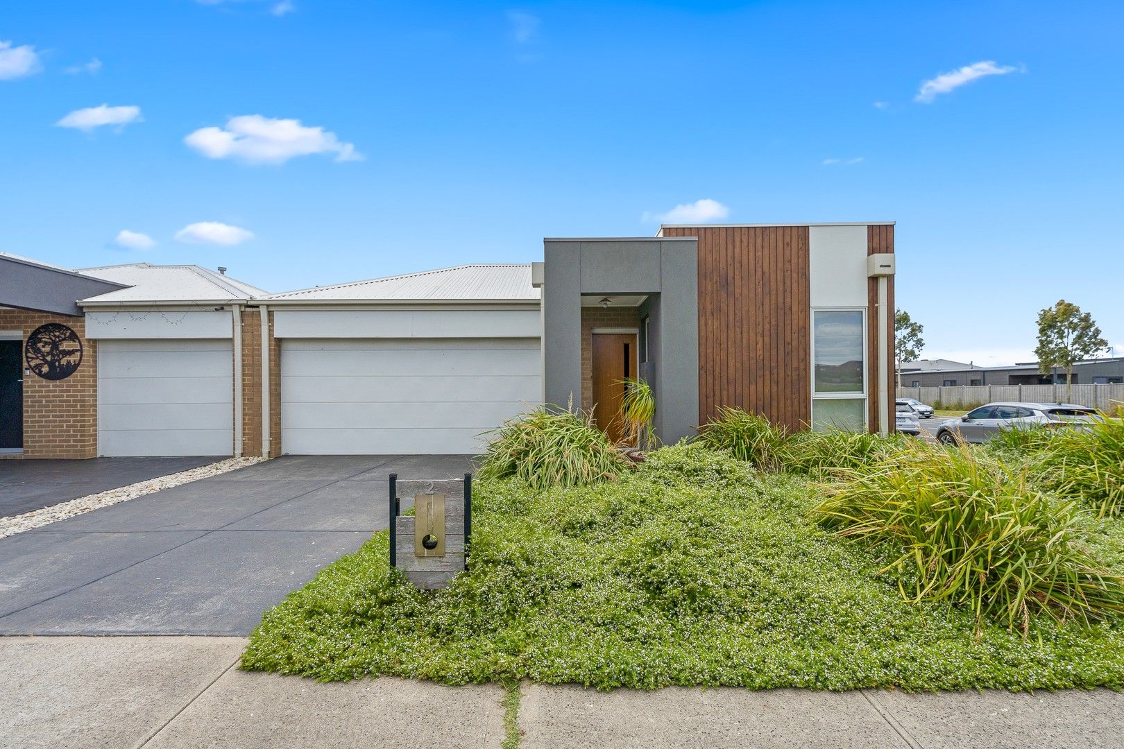 3 bedrooms House in 2 Saloon Circuit CLYDE NORTH VIC, 3978