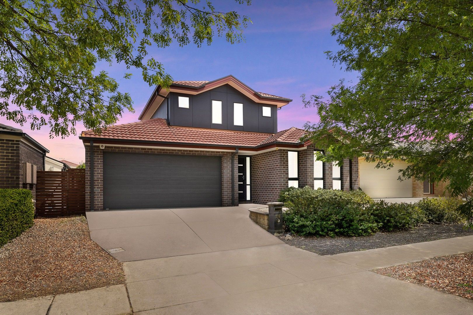 3 bedrooms House in 26 Nina Murdoch Crescent FRANKLIN ACT, 2913