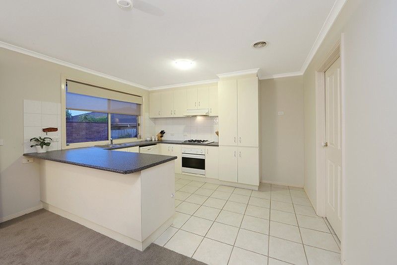 2/121 Murrindal Drive, Rowville VIC 3178, Image 2