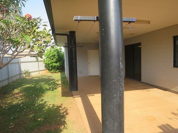 Unit 1/6 Transmission St, Rocky Point QLD 4874, Image 2