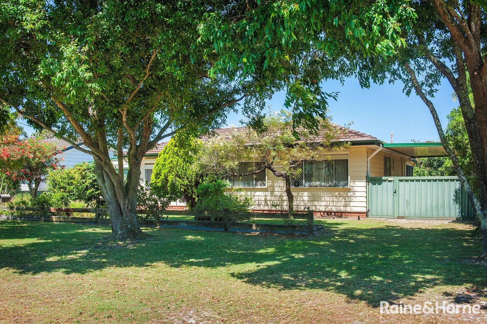 8 Pershing Place, Tanilba Bay NSW 2319, Image 0