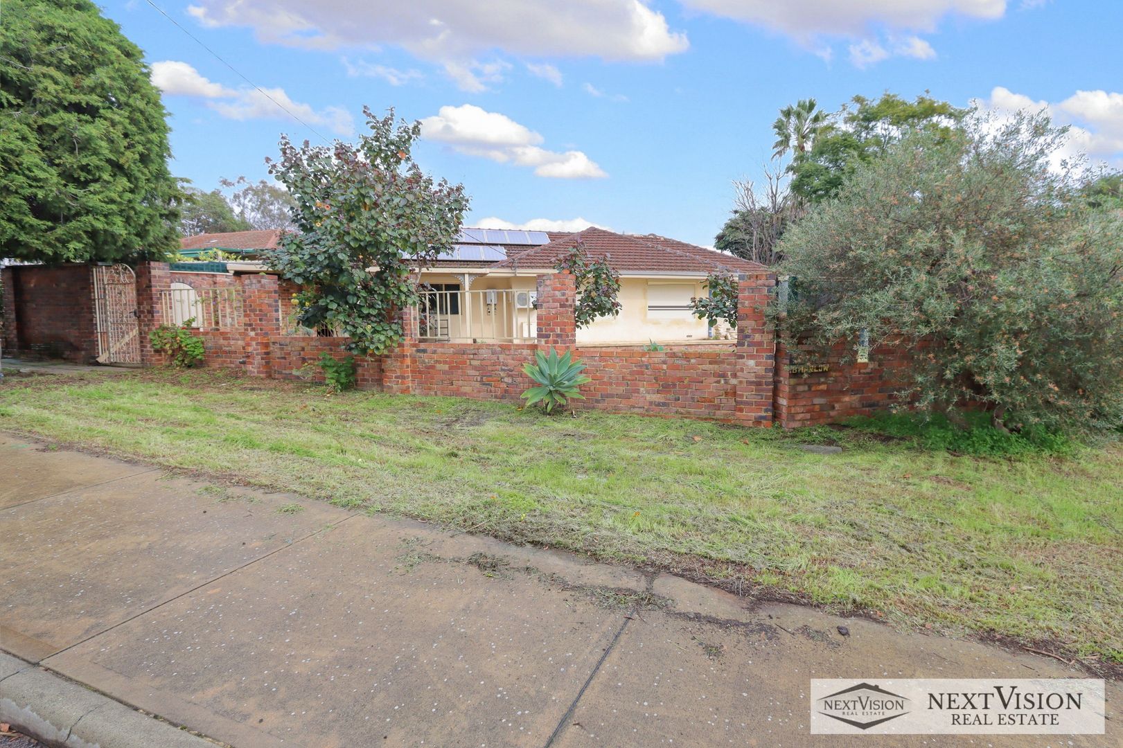 8 Harlow Road, Calista WA 6167, Image 1