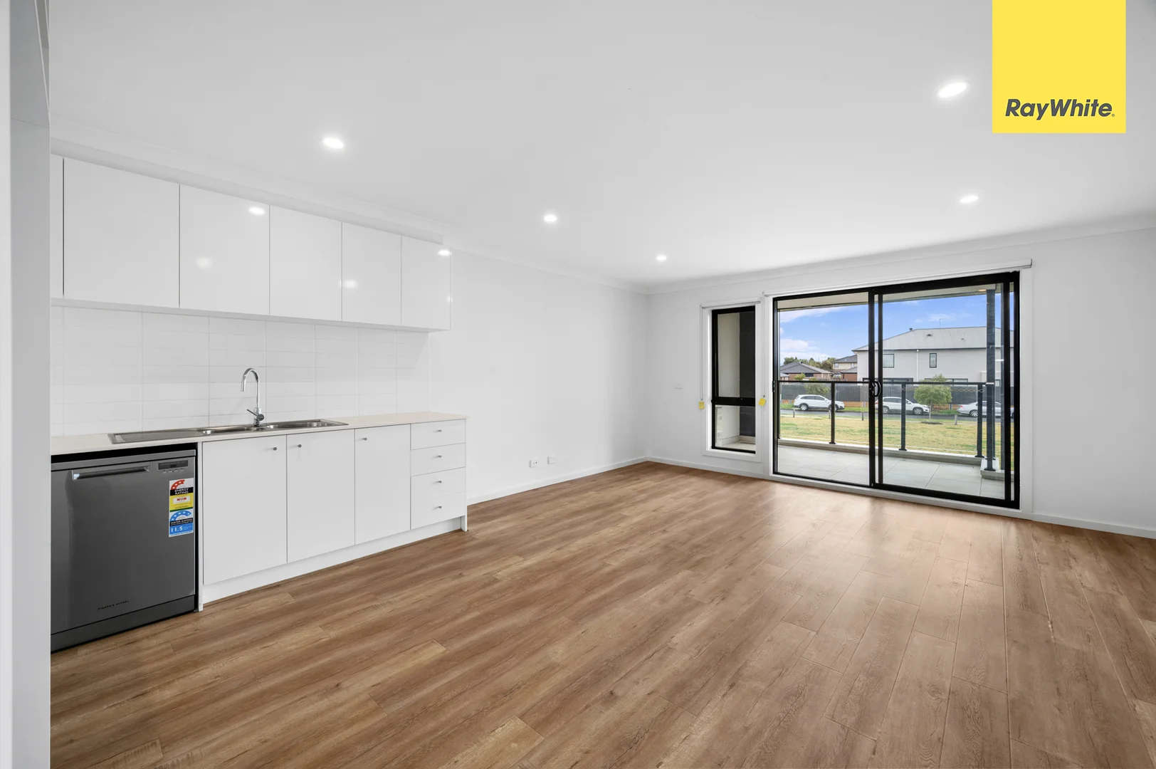 Additional image 5 of 24 Odsal Walk, Strathtulloh VIC 3338