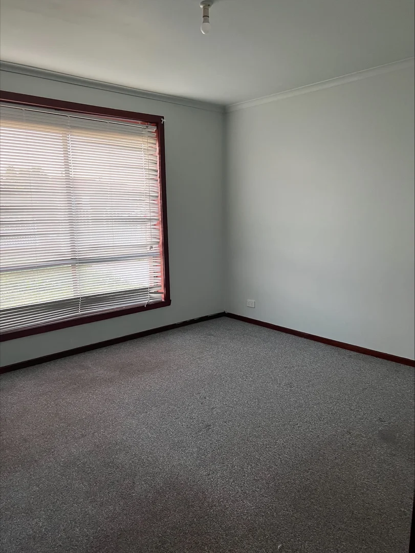 Additional image 10 of 18 Lancelot Court, Kings Park VIC 3021