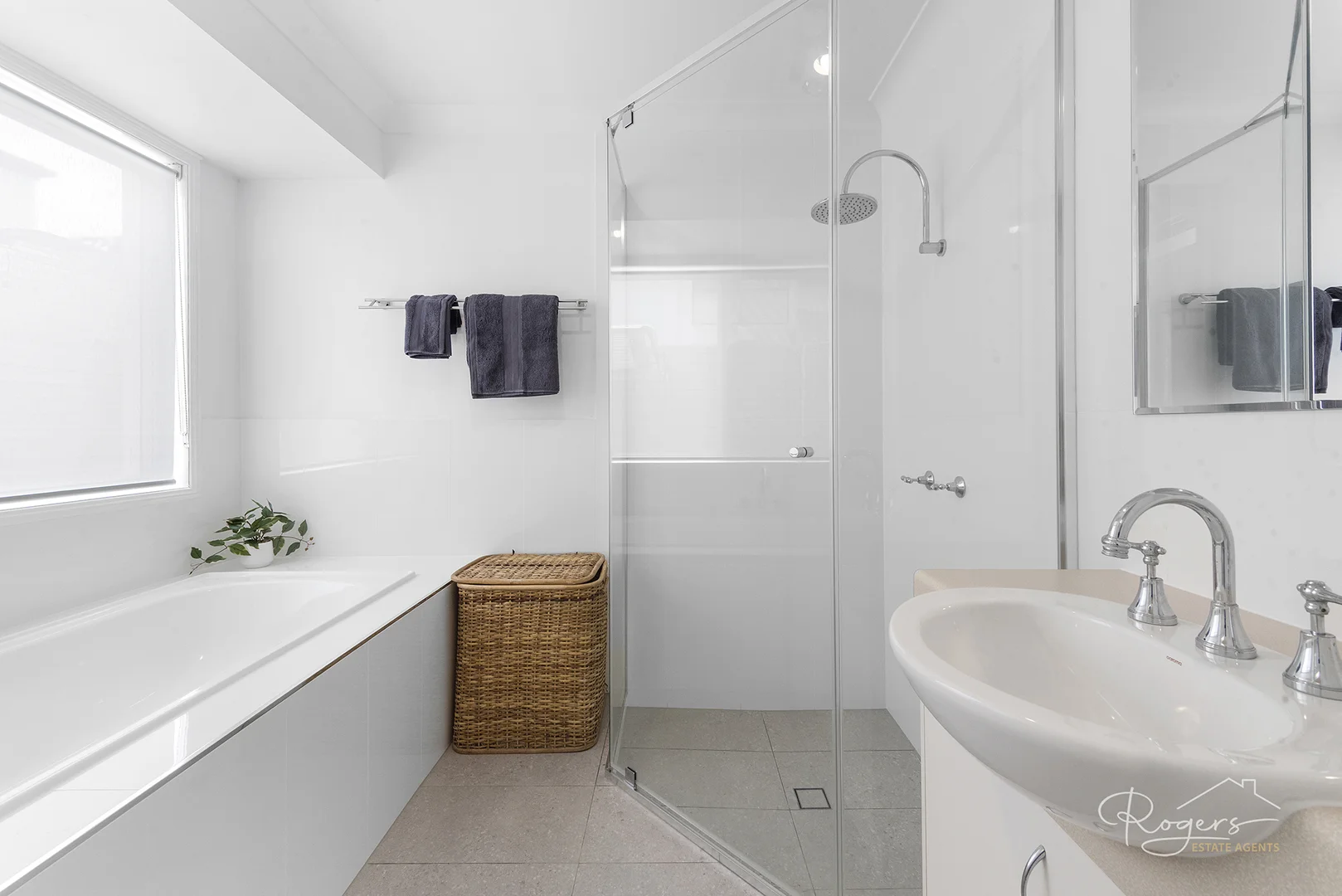 Additional image 13 of 10 Renate Way, Benowa Waters QLD 4217