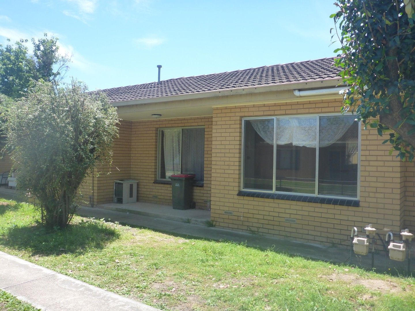 1 bedrooms Apartment / Unit / Flat in 2/1 Railway Street WODONGA VIC, 3690