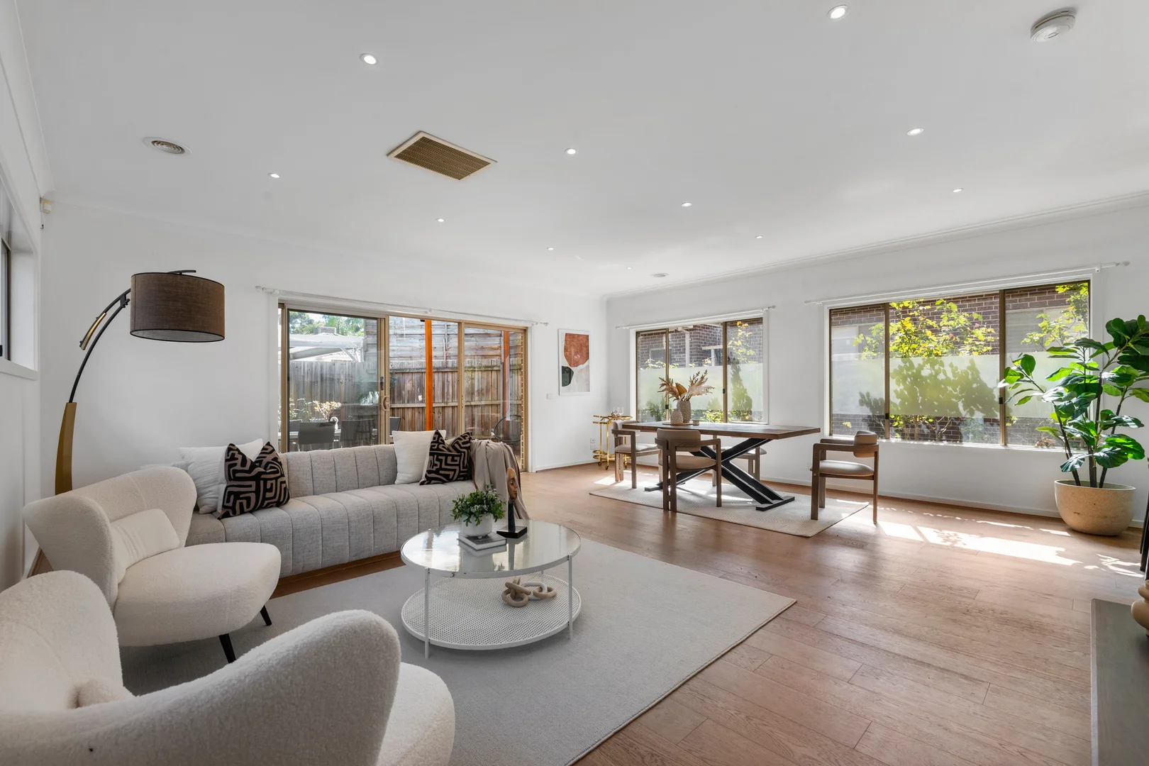 Additional image 3 of 2/4 Downing Street, Blackburn VIC 3130