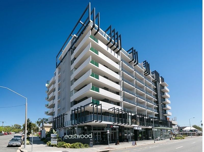 2 bedrooms Apartment / Unit / Flat in 207/159 Logan Road WOOLLOONGABBA QLD, 4102