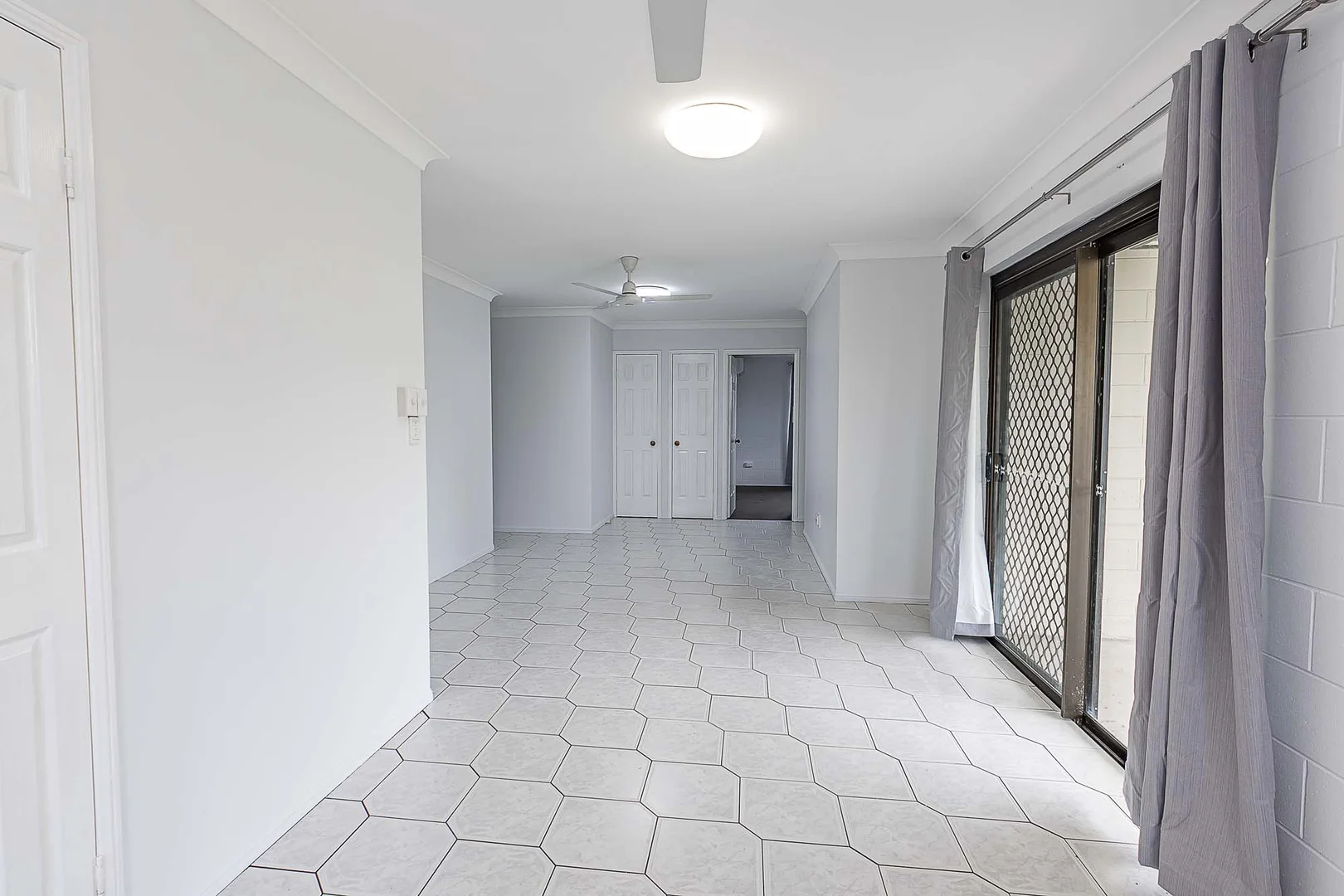 Additional image 4 of 29 Doncaster Way, Mount Louisa QLD 4814