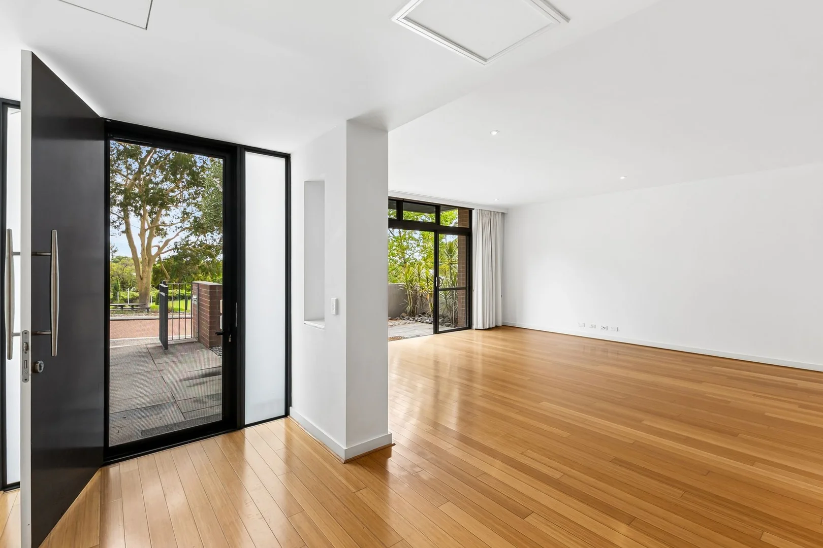 Additional image 15 of 8 Lupin Hill Grove, Nedlands WA 6009