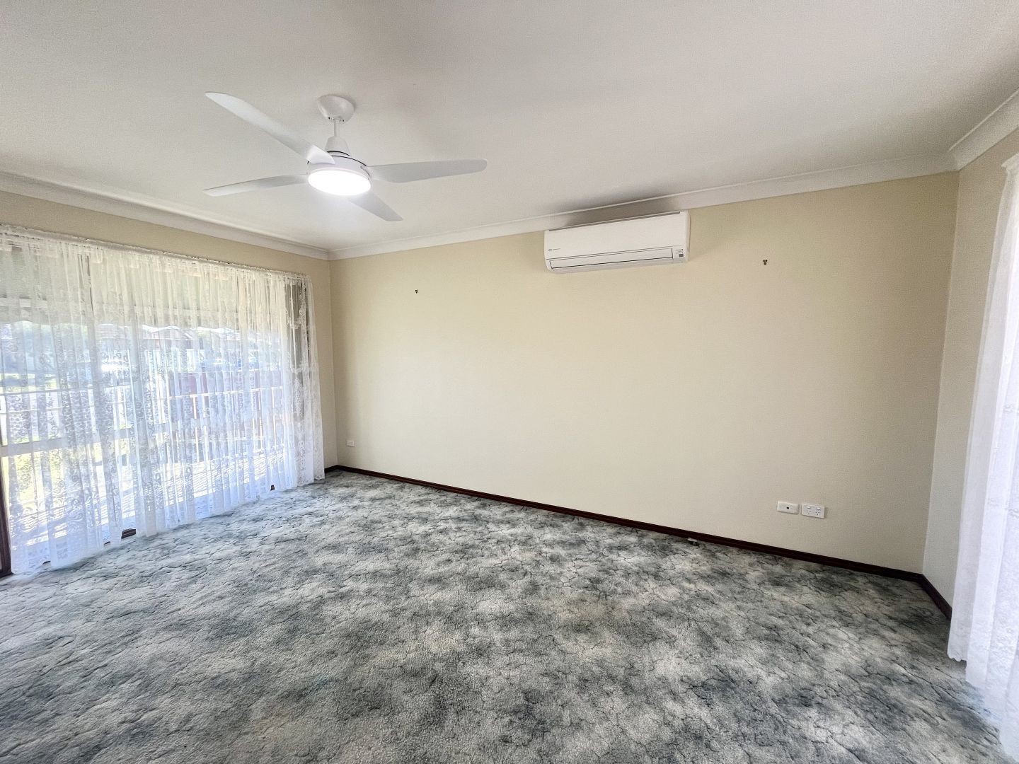 12 Gilbert Avenue, Gorokan NSW 2263 Villa For Rent 430 Domain