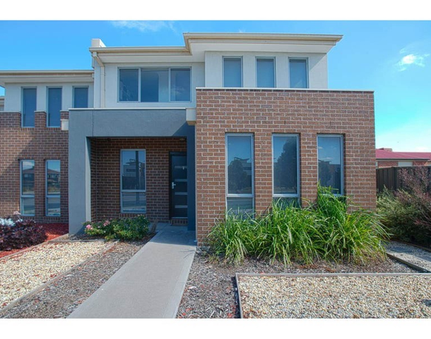 7/2 Marathon Boulevard, Craigieburn VIC 3064