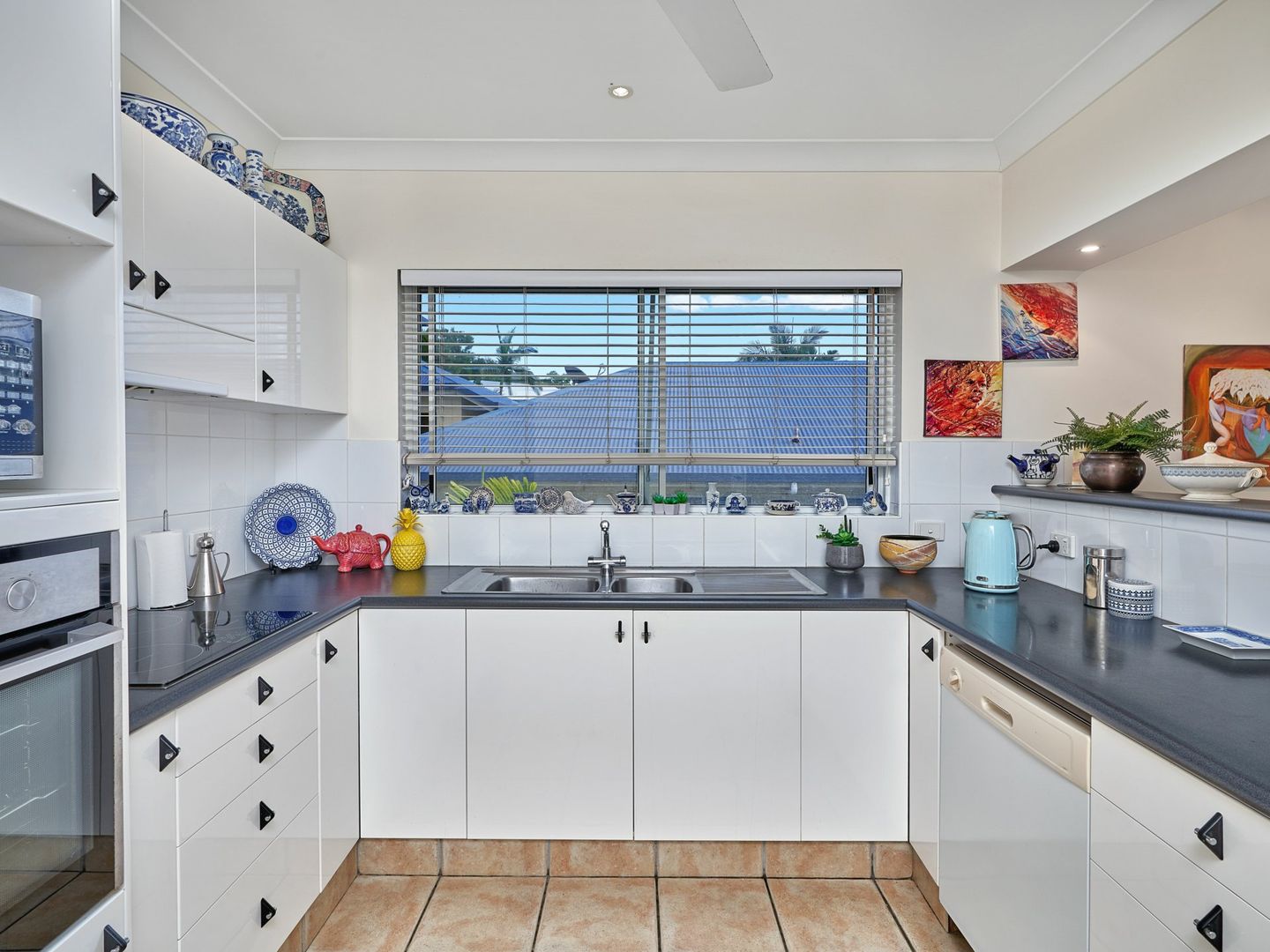 6/75 Arlington Esplanade, Clifton Beach QLD 4879, Image 2