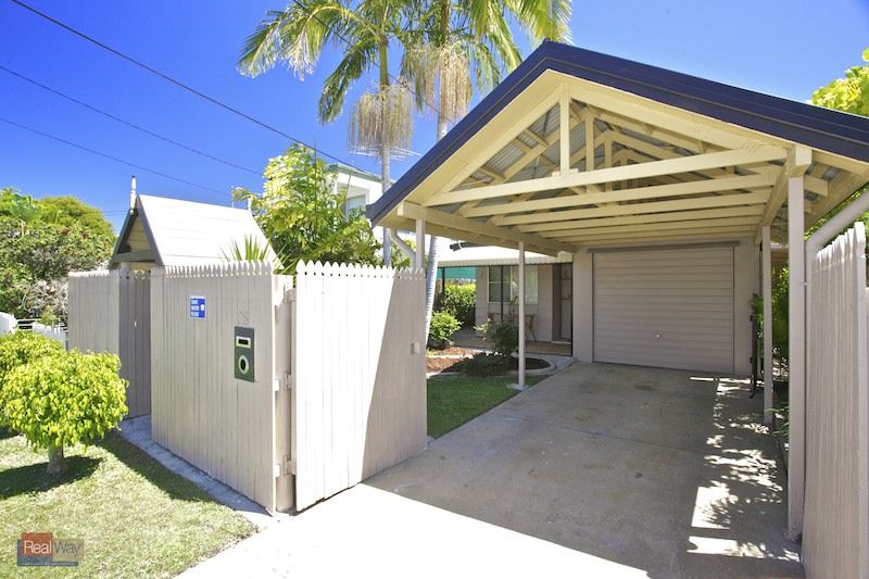 25 Sportsground Street, Redcliffe QLD 4020, Image 0