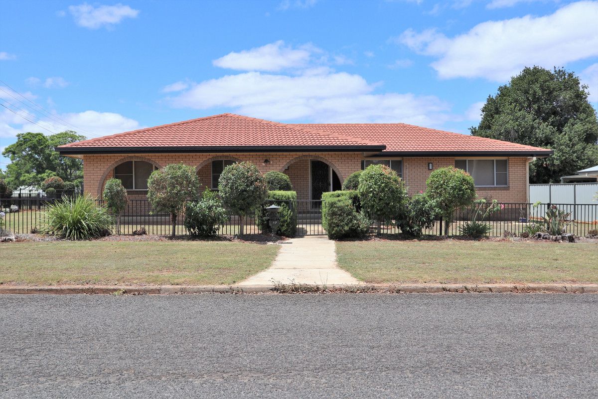 17 Reservoir Street, Kingaroy QLD 4610, Image 1