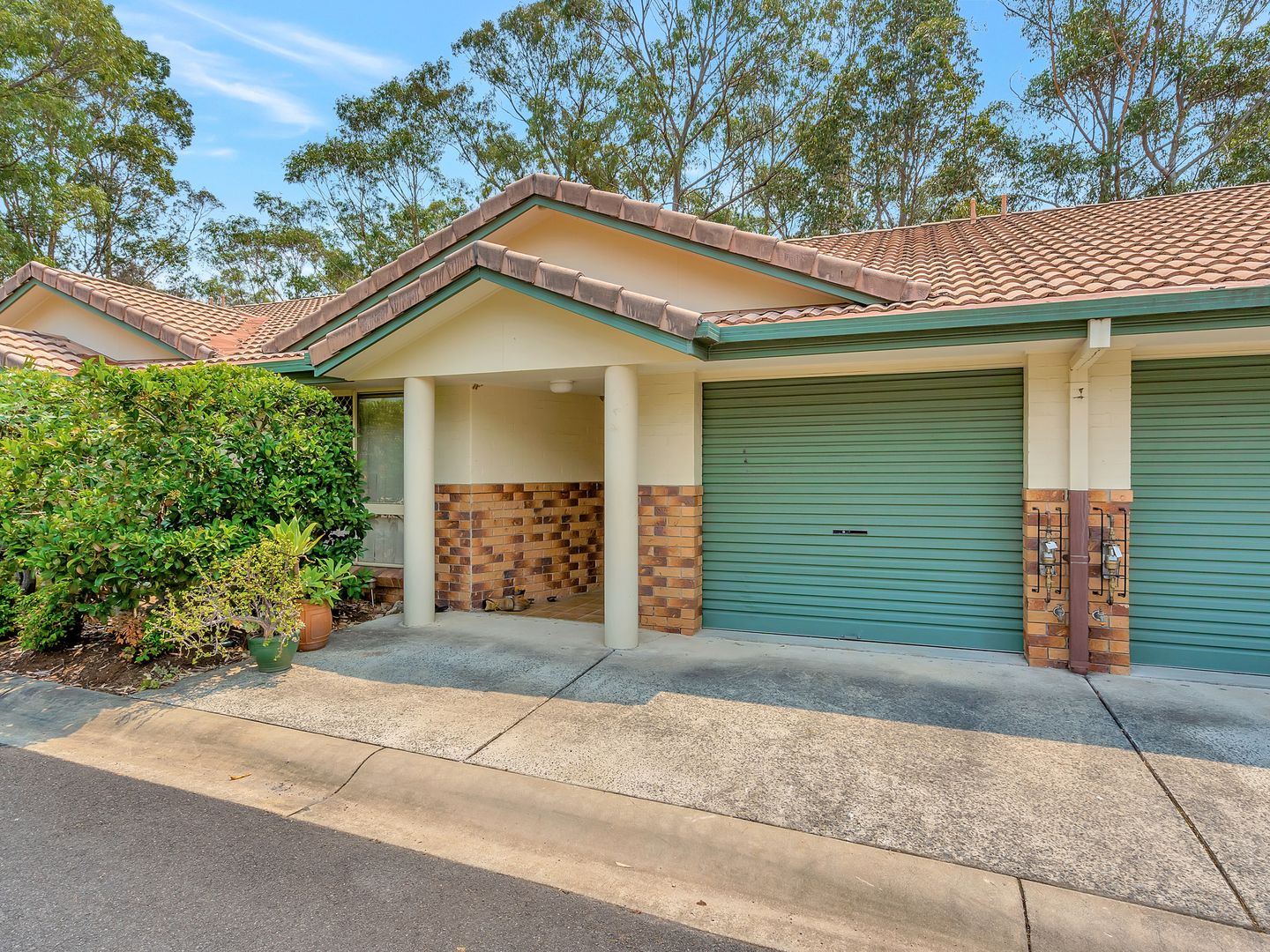 18/15 Simpsons Road, Elanora Property History & Address Research Domain